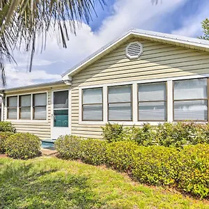 https://new-lovely-3br-panama-city-beach-house-near-coast.panamacity-beachhotels.com