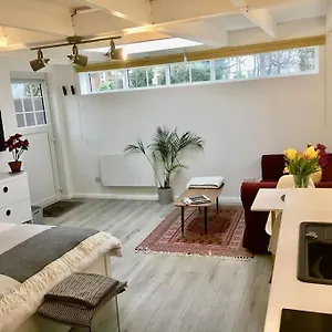 https://brighton-boutique-garden-studio-with-free-parking.brighton-hotels-england.com