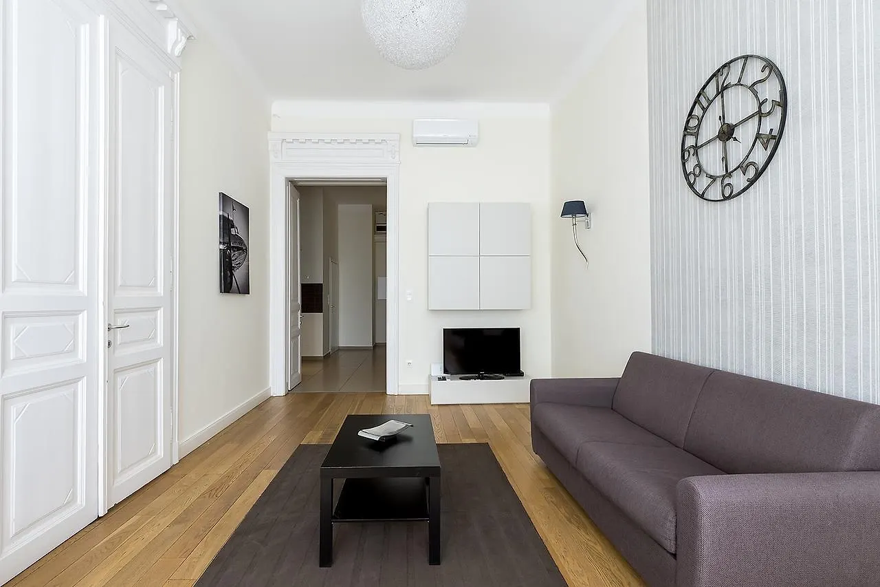 Luxury & Panorama Apartments Budapest 0*,